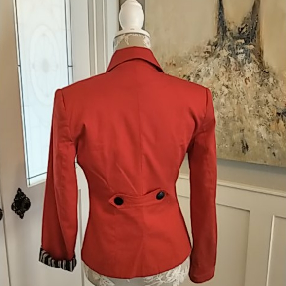 Red blazer, fitted - Picture 4 of 4